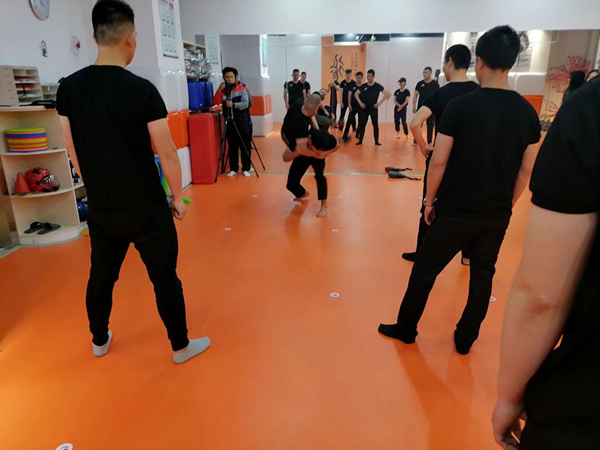 寰宇保镖训练费能够分期支付吗?