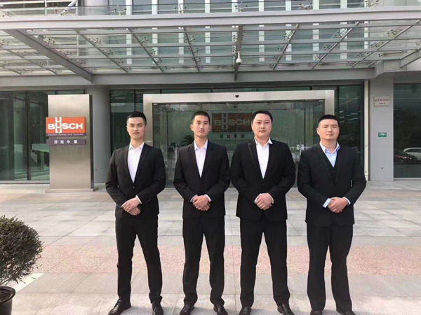 保镖公司一般多少人
